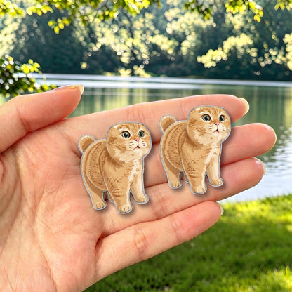 Shocked Cat Enamel Pin
